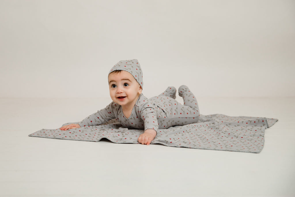 Bee & Dee Pomegranate Rib Footie/Beanie Layette Set-Blue Smoke